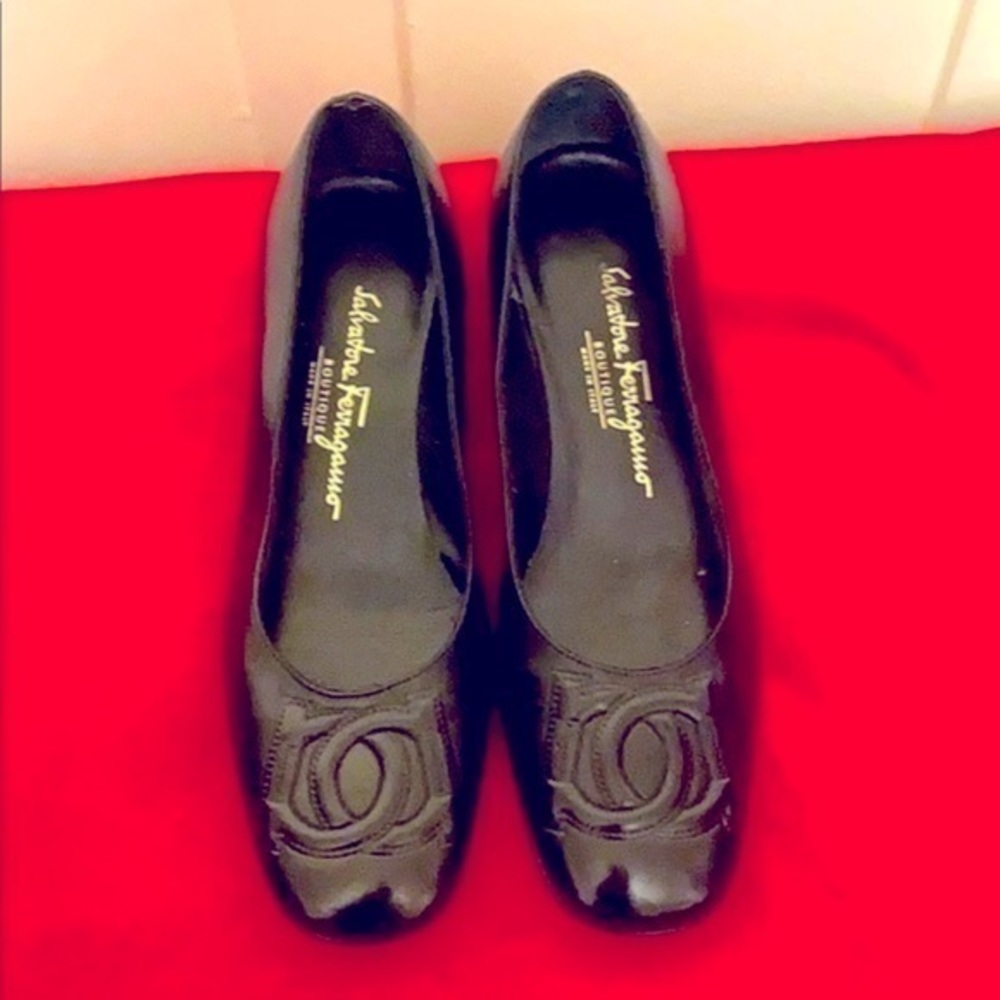 Salvatore Ferragamo logo block heel black